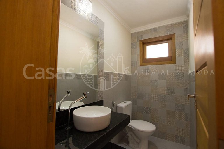 Casa Amarela linda propriedade no centrinho Arraial d'Ajuda