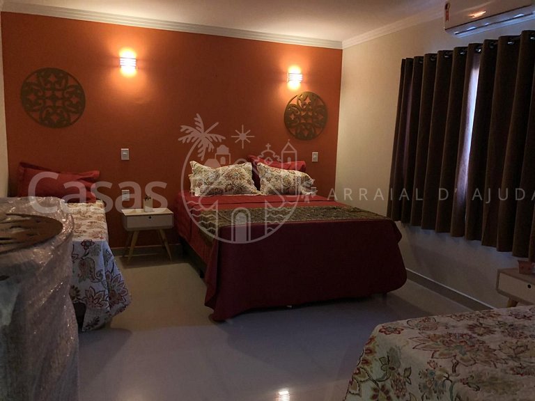 Casa Amarela linda propriedade no centrinho Arraial d'Ajuda