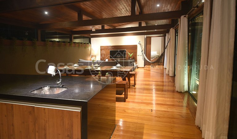 Casa Carlo - Charmosa com piscina a 100 metros da praia