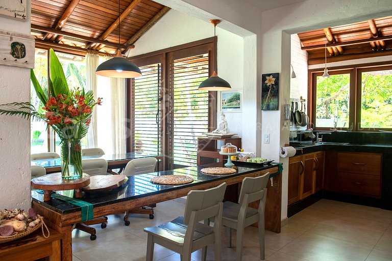 Casa Paraíso - Casa incrível com linda área de lazer - 8 suí