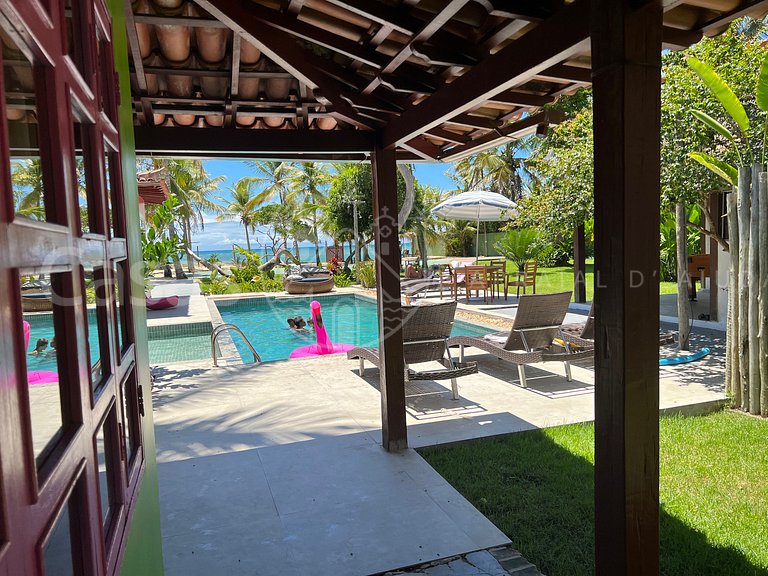 Villa Mare - A Beira mar com 9 suítes em Arraial d'Ajuda