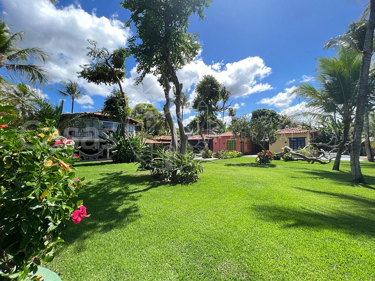 Villa Mare - A Beira mar com 9 suítes em Arraial d'Ajuda