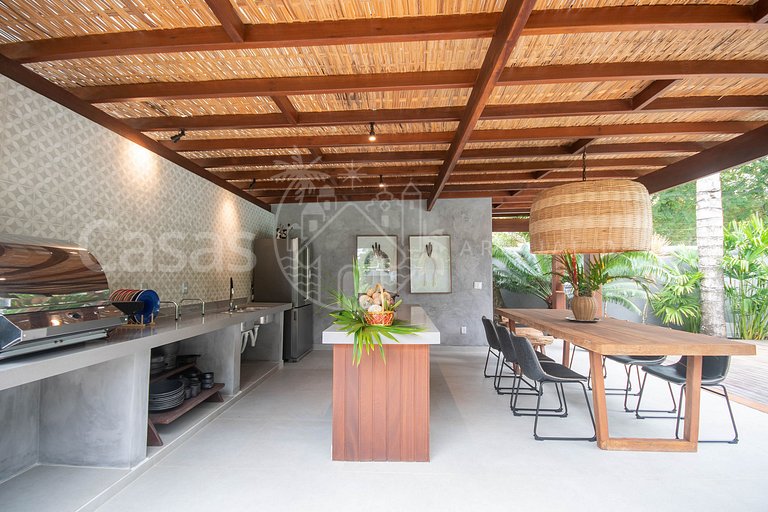 Casa Maria - Impecável com 4 suítes e lazer com piscina excl