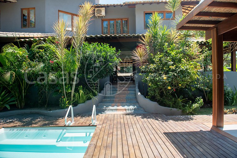 Casa Maria - Impecável com 4 suítes e lazer com piscina excl