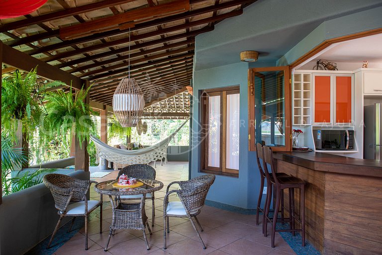 Casa Maria - Impecável com 4 suítes e lazer com piscina excl