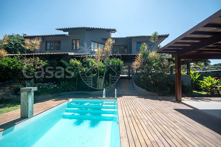 Casa Maria - Impecável com 4 suítes e lazer com piscina excl