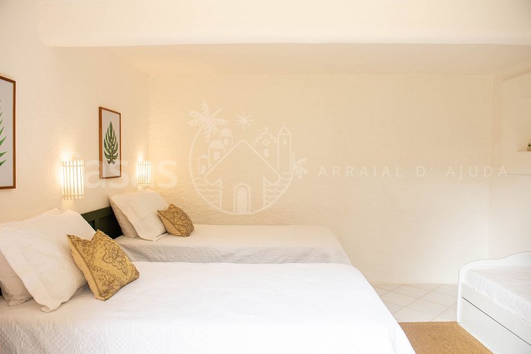Casa Maria - Impecável com 4 suítes e lazer com piscina excl