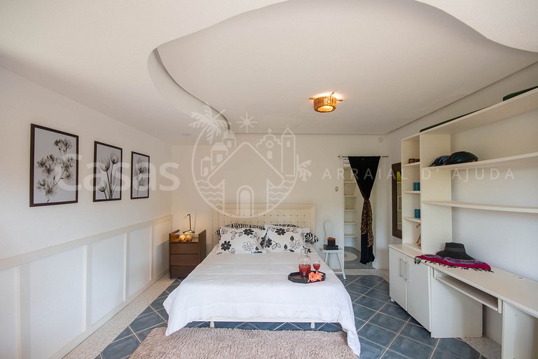 Casa Maria - Impecável com 4 suítes e lazer com piscina excl