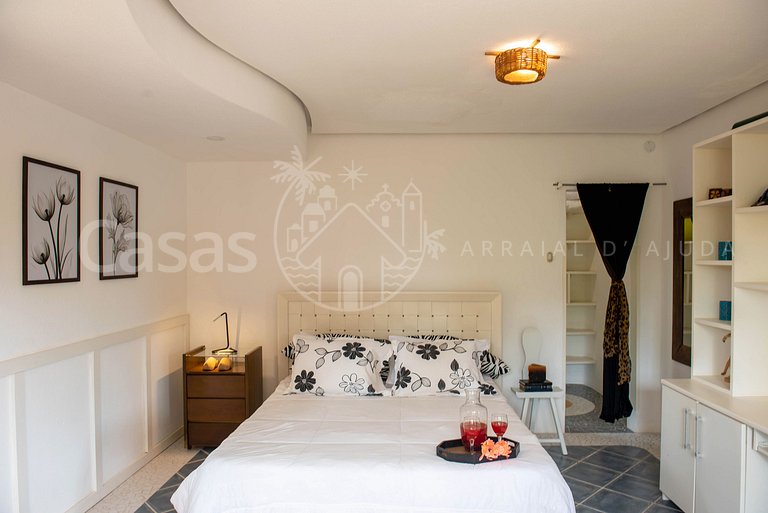 Casa Maria - Impecável com 4 suítes e lazer com piscina excl