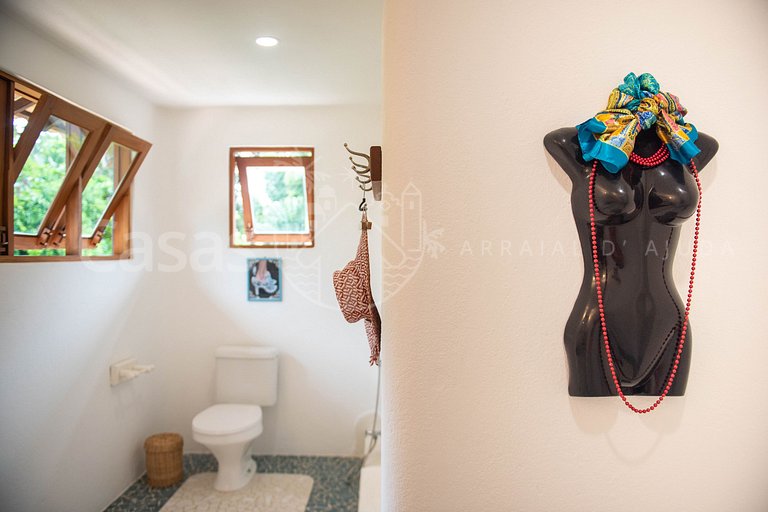 Casa Maria - Impecável com 4 suítes e lazer com piscina excl