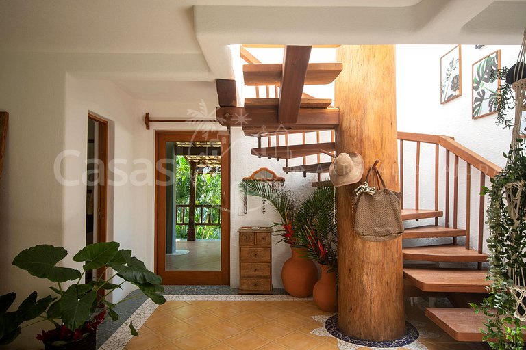 Casa Maria - Impecável com 4 suítes e lazer com piscina excl