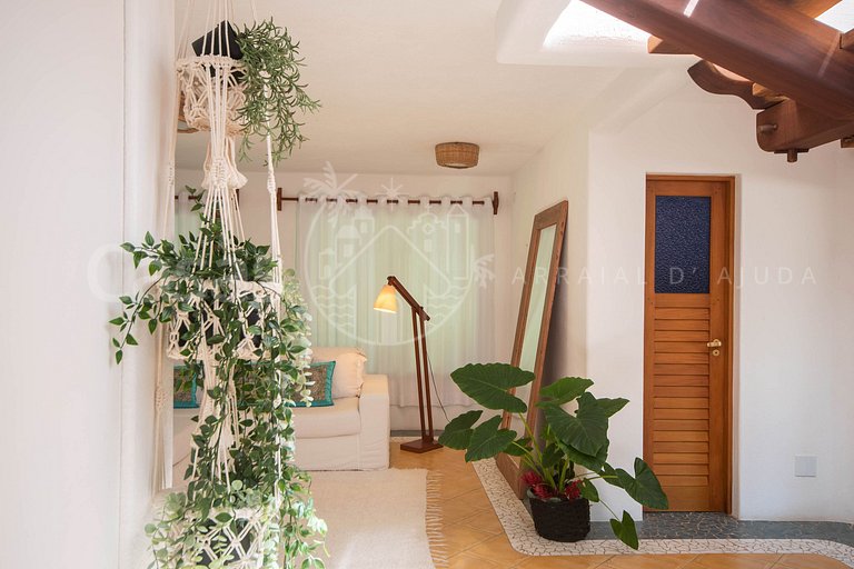 Casa Maria - Impecável com 4 suítes e lazer com piscina excl
