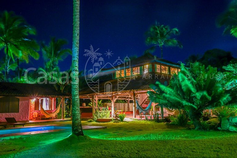 Casa Wari - Maravilhosa estilo Indonésio à beira mar