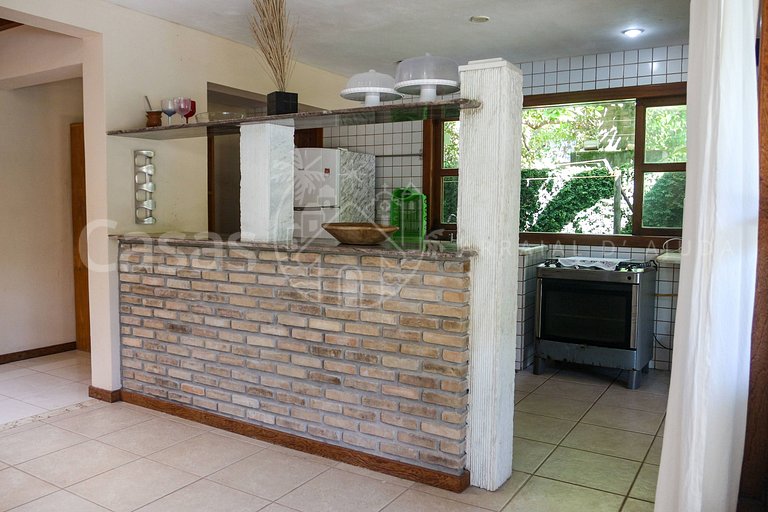 Casa Cacau - Seis quartos e maravilhoso jardim com piscina