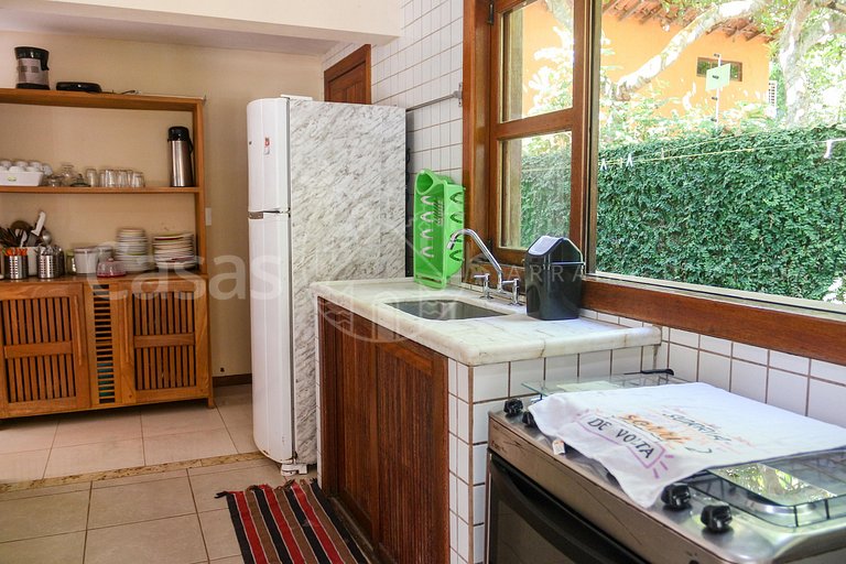 Casa Cacau - Seis quartos e maravilhoso jardim com piscina
