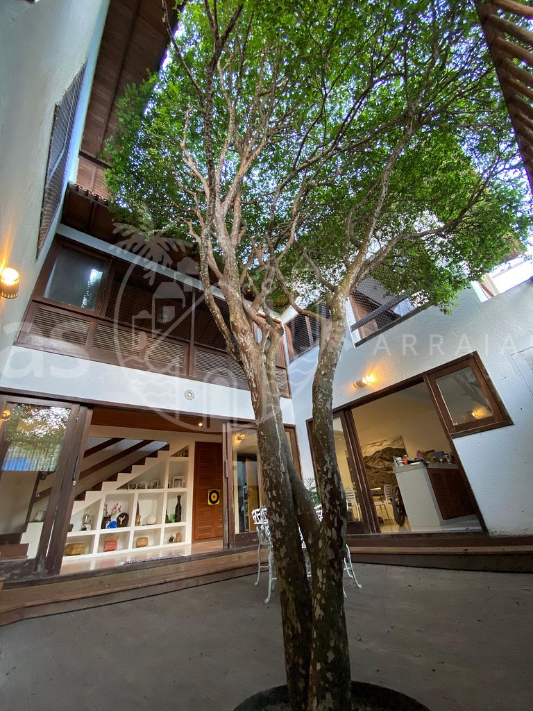 Casa da Árvore - conforto no centrinho da vila