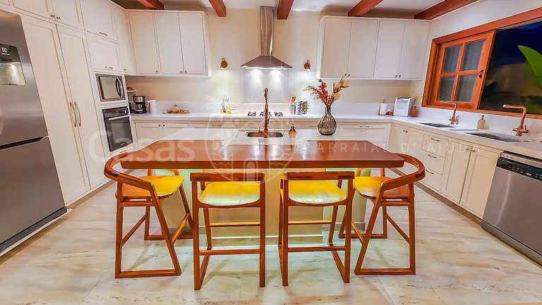 Villa Marfim - Exclusividade no centrinho de Arraial