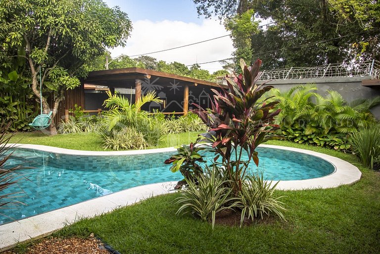 Casa Jardim - Conforto a 200m da Praia de Araçaípe